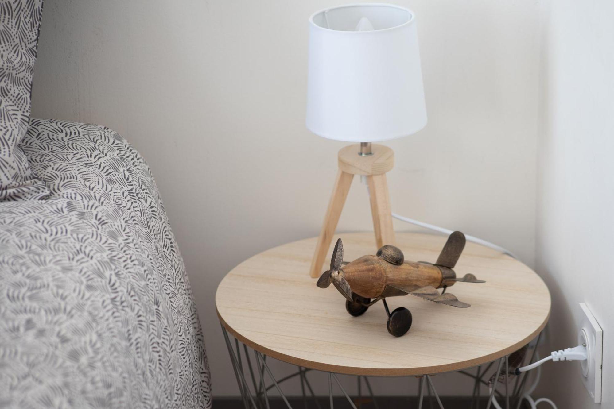Апартаменты Le Partage Des Eaux - 4 Couchages - Hypercentre - Clim - Wifi Л'Иль-сюр-ла-Сорг Экстерьер фото